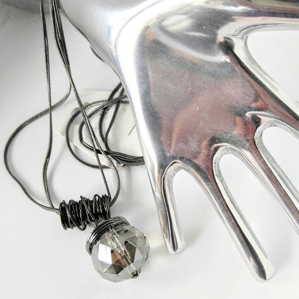 NEW GORGEOUS Large Crystal Ball Grey Long Necklace